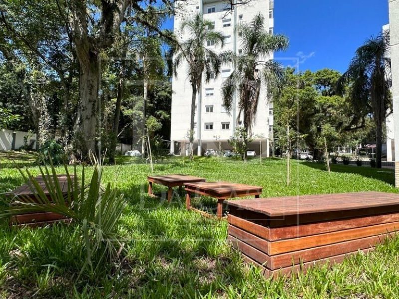 Apartamento à venda com 91m², 3 dormitórios, 1 suíte no bairro Teresópolis em Porto Alegre