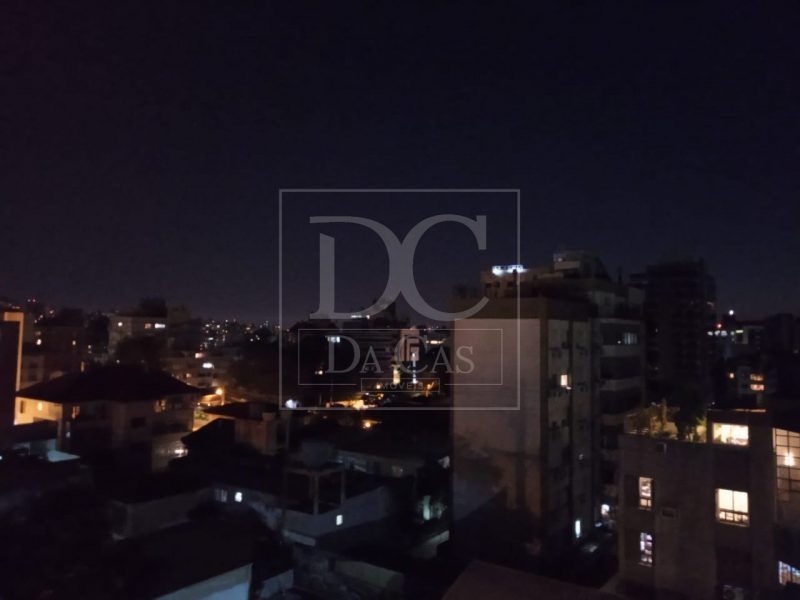 Cobertura à venda com 223m², 3 dormitórios, 1 suíte, 2 vagas no bairro Higienópolis em Porto Alegre