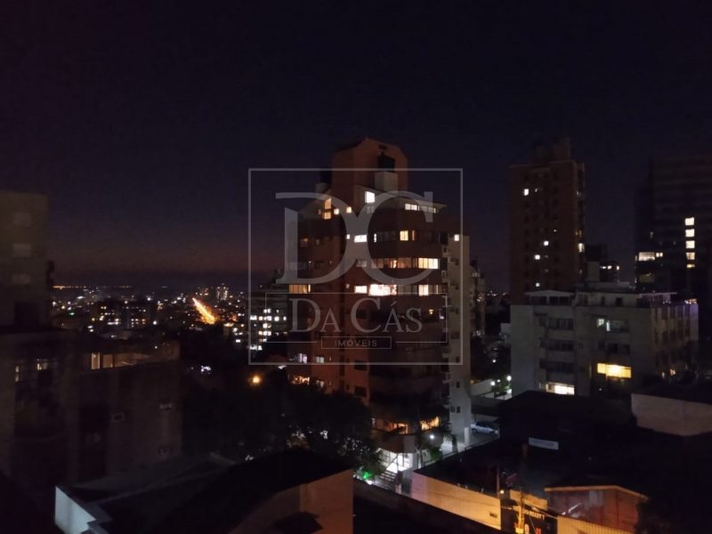 Cobertura à venda com 223m², 3 dormitórios, 1 suíte, 2 vagas no bairro Higienópolis em Porto Alegre