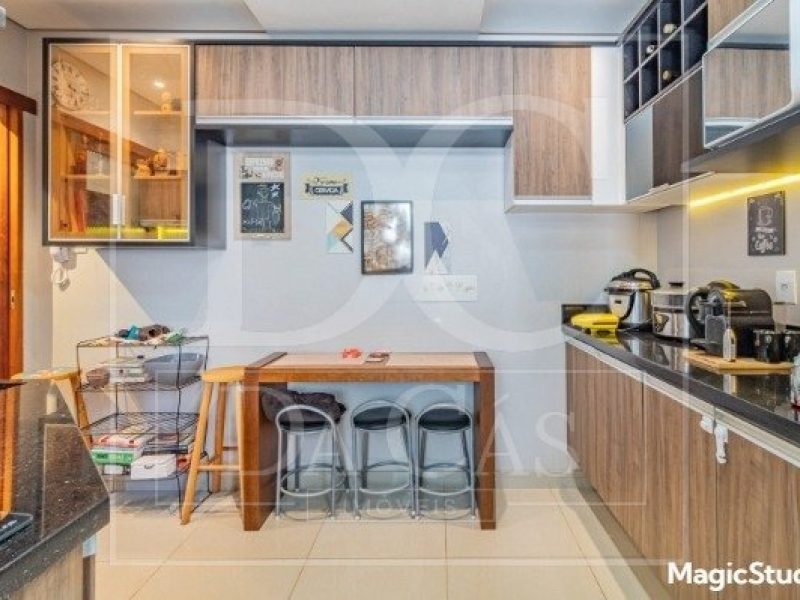 Apartamento à venda com 57m², 2 dormitórios no bairro Rio Branco em Porto Alegre