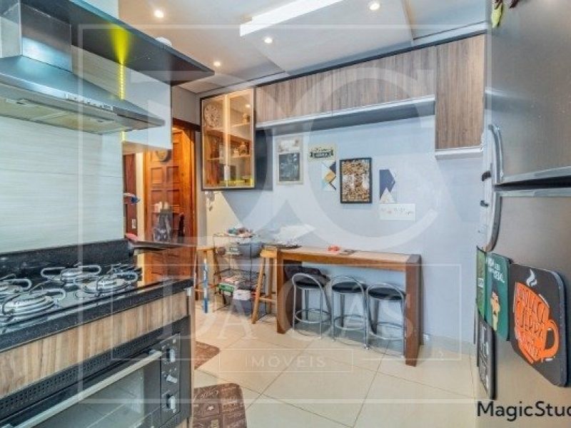 Apartamento à venda com 57m², 2 dormitórios no bairro Rio Branco em Porto Alegre