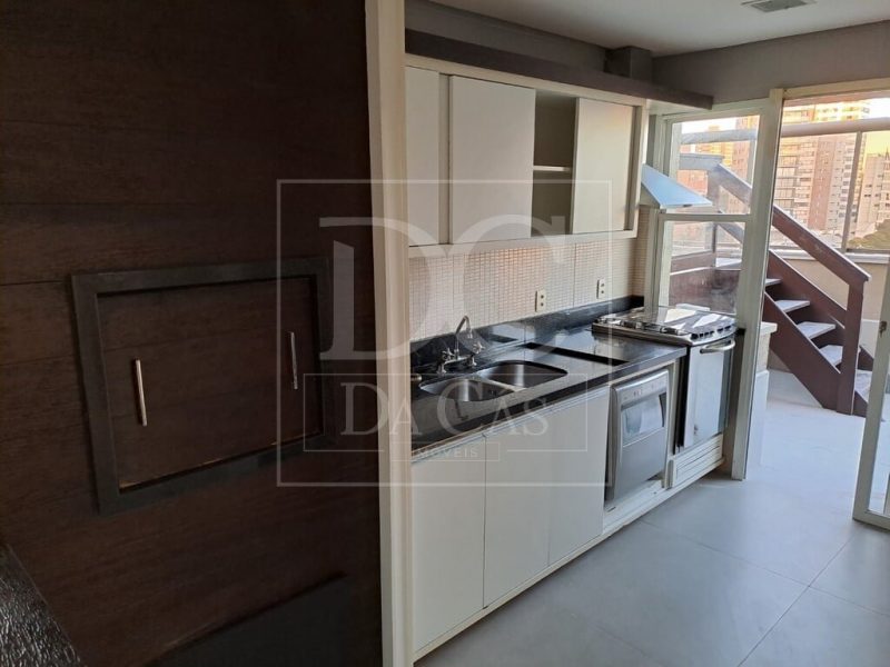 Apartamento à venda com 246m², 3 dormitórios, 1 suíte, 3 vagas no bairro Bela Vista em Porto Alegre