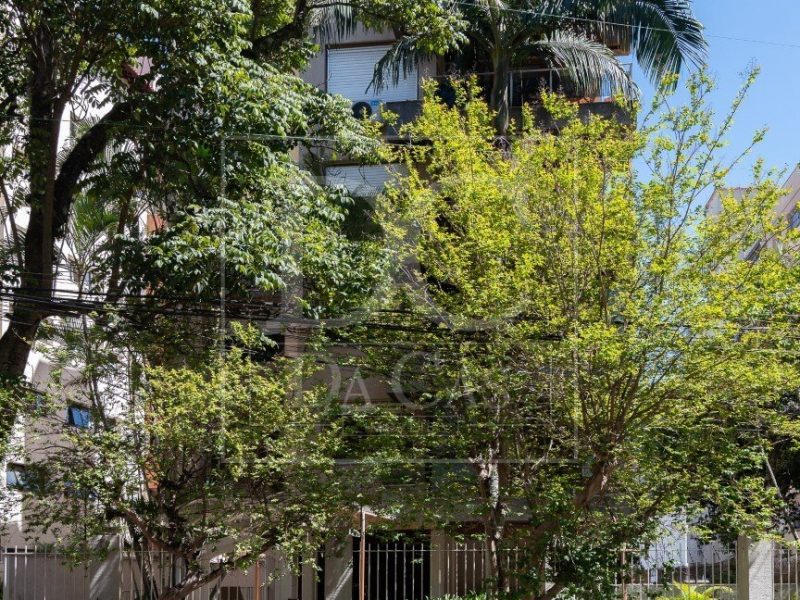 Cobertura à venda com 244m², 3 dormitórios, 1 suíte, 4 vagas no bairro Auxiliadora em Porto Alegre