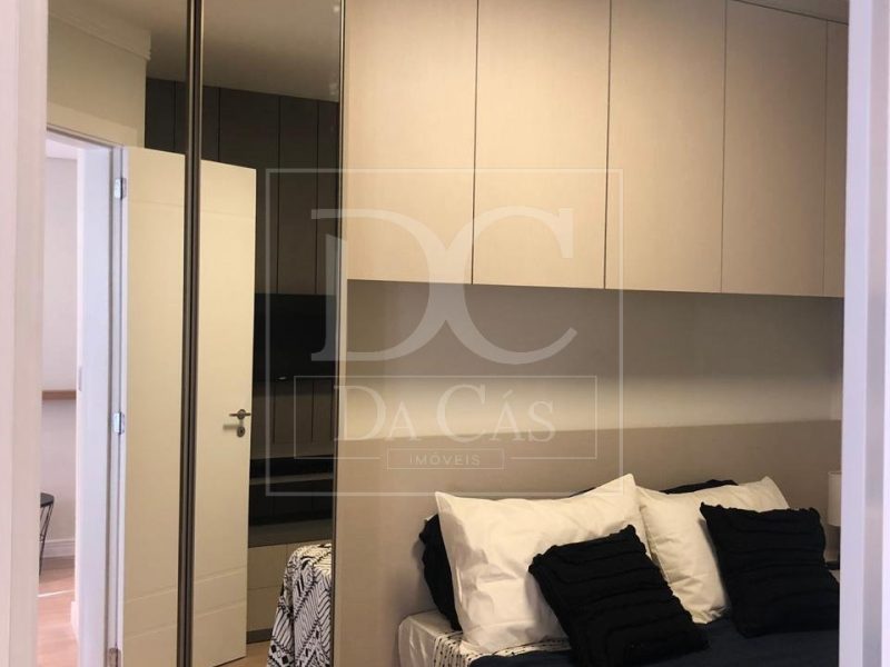 Apartamento à venda com 45m², 1 dormitório, 1 suíte, 1 vaga no bairro Independência em Porto Alegre