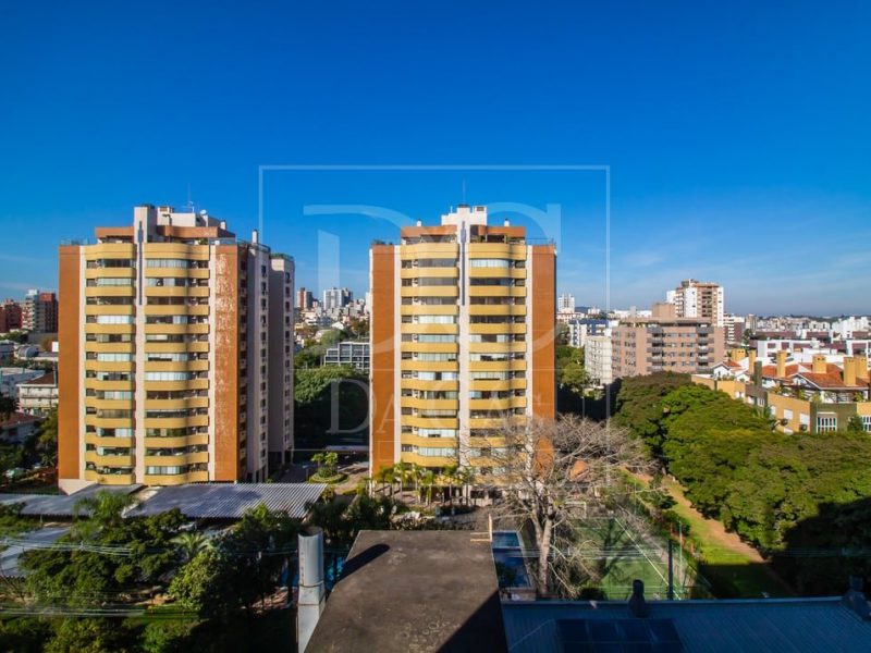 Apartamento à venda com 107m², 3 dormitórios, 3 suítes, 2 vagas no bairro Bela Vista em Porto Alegre