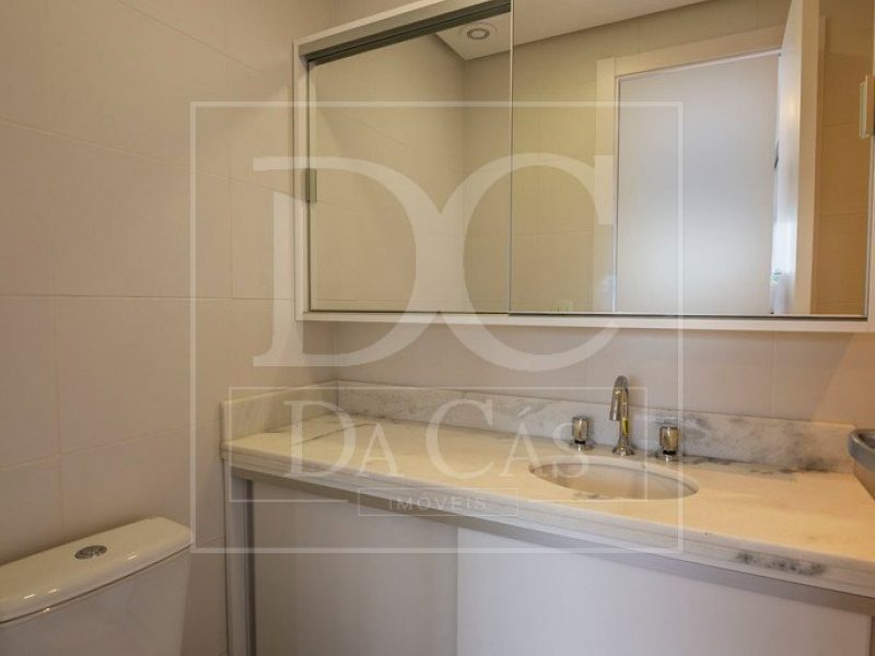 Apartamento à venda com 65m², 3 dormitórios, 1 suíte, 2 vagas no bairro Petrópolis em Porto Alegre