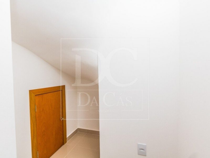 Apartamento à venda com 84m², 2 dormitórios, 1 suíte, 1 vaga no bairro Menino Deus em Porto Alegre