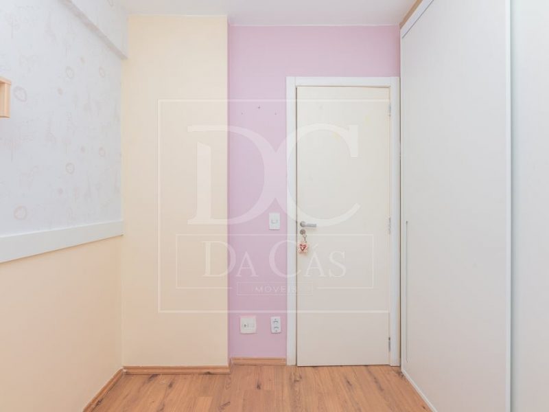 Apartamento à venda com 56m², 2 dormitórios, 1 suíte, 1 vaga no bairro Morro Santana em Porto Alegre