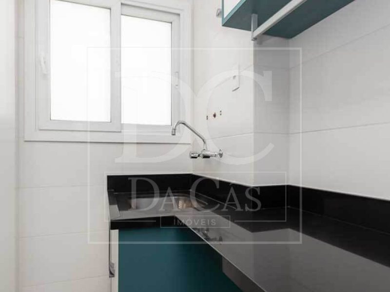 Apartamento à venda com 108m², 3 dormitórios, 1 suíte, 3 vagas no bairro Cristo Redentor em Porto Alegre