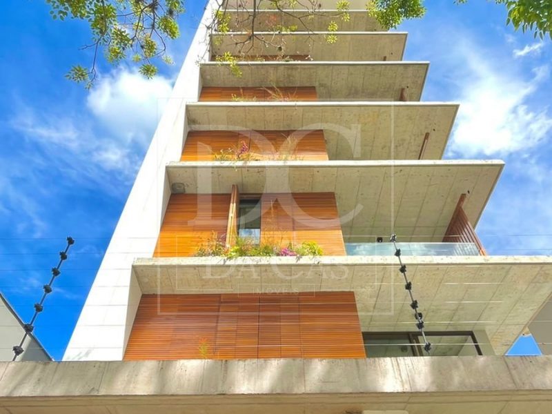 Apartamento à venda com 100m², 3 dormitórios, 3 suítes, 2 vagas no bairro Petrópolis em Porto Alegre