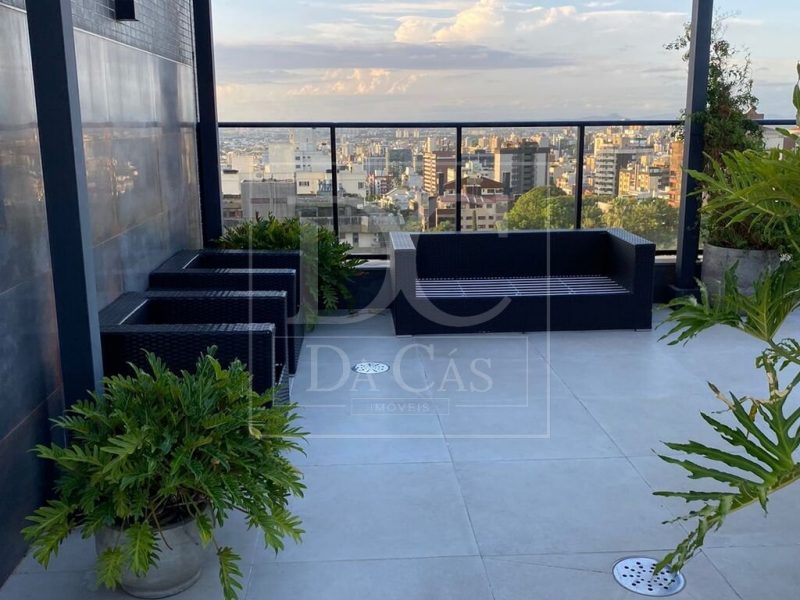 Apartamento à venda com 122m², 3 dormitórios, 1 suíte, 3 vagas no bairro Rio Branco em Porto Alegre