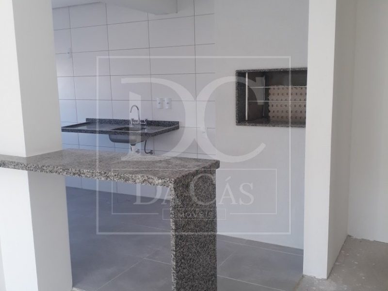 Apartamento à venda com 66m², 2 dormitórios, 1 suíte, 1 vaga no bairro Santo Antônio em Porto Alegre