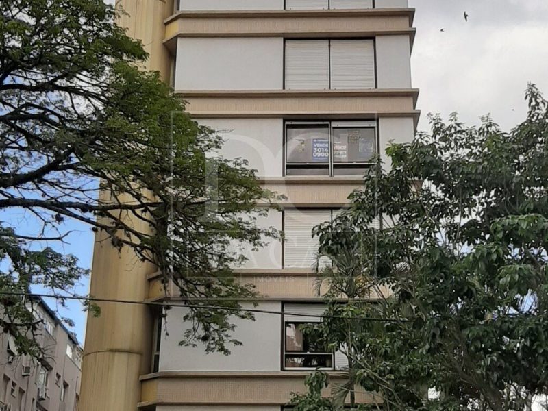 Apartamento à venda com 547m², 4 dormitórios, 1 suíte, 4 vagas no bairro Floresta em Porto Alegre