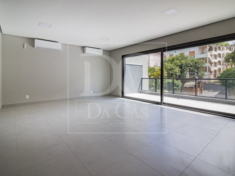 Loft à venda com 76m², 1 dormitório, 1 suíte, 2 vagas no bairro Rio Branco em Porto Alegre