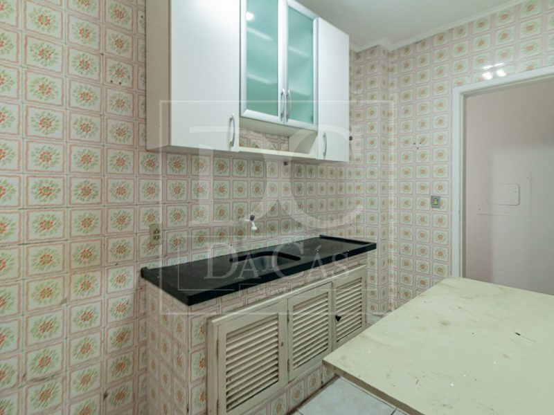 Apartamento à venda com 94m², 3 dormitórios no bairro Centro Histórico em Porto Alegre