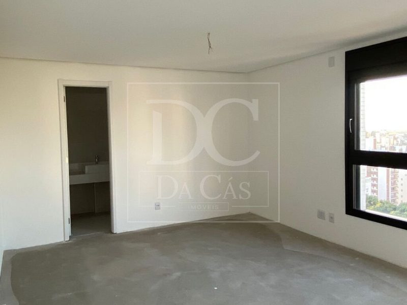 Apartamento à venda com 122m², 3 dormitórios, 1 suíte, 3 vagas no bairro Rio Branco em Porto Alegre