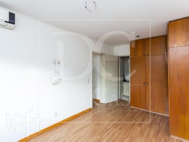 Apartamento à venda com 121m², 3 dormitórios, 1 suíte, 1 vaga no bairro Três Figueiras em Porto Alegre