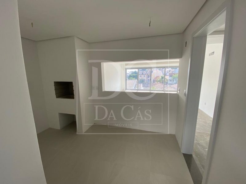 Loft à venda com 209m², 3 dormitórios, 1 suíte, 2 vagas no bairro Chácara das Pedras em Porto Alegre