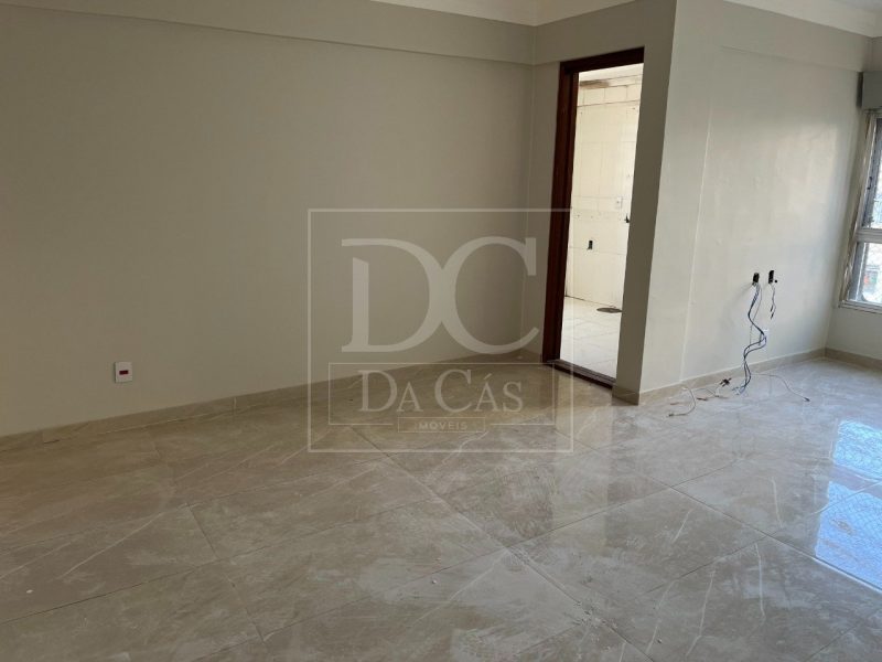 Apartamento à venda com 61m², 2 dormitórios, 1 vaga no bairro Partenon em Porto Alegre