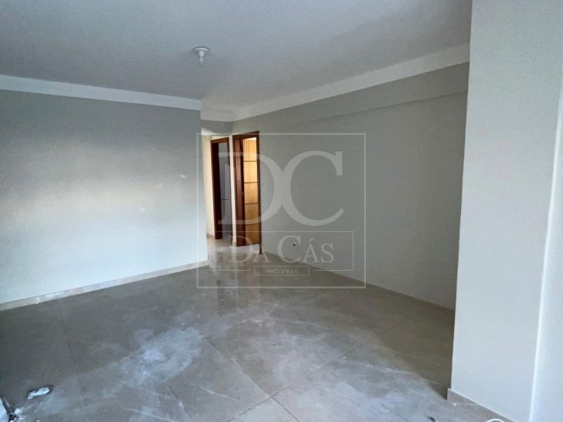 Apartamento à venda com 61m², 2 dormitórios, 1 vaga no bairro Partenon em Porto Alegre