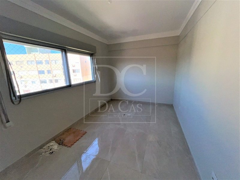 Apartamento à venda com 61m², 2 dormitórios, 1 vaga no bairro Partenon em Porto Alegre