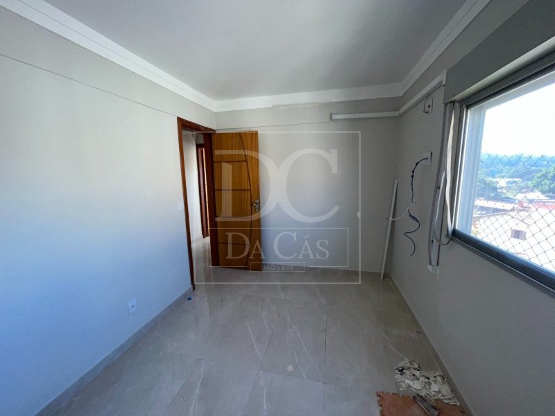 Apartamento à venda com 61m², 2 dormitórios, 1 vaga no bairro Partenon em Porto Alegre