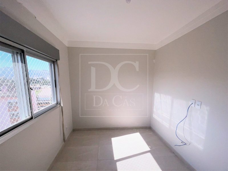 Apartamento à venda com 61m², 2 dormitórios, 1 vaga no bairro Partenon em Porto Alegre