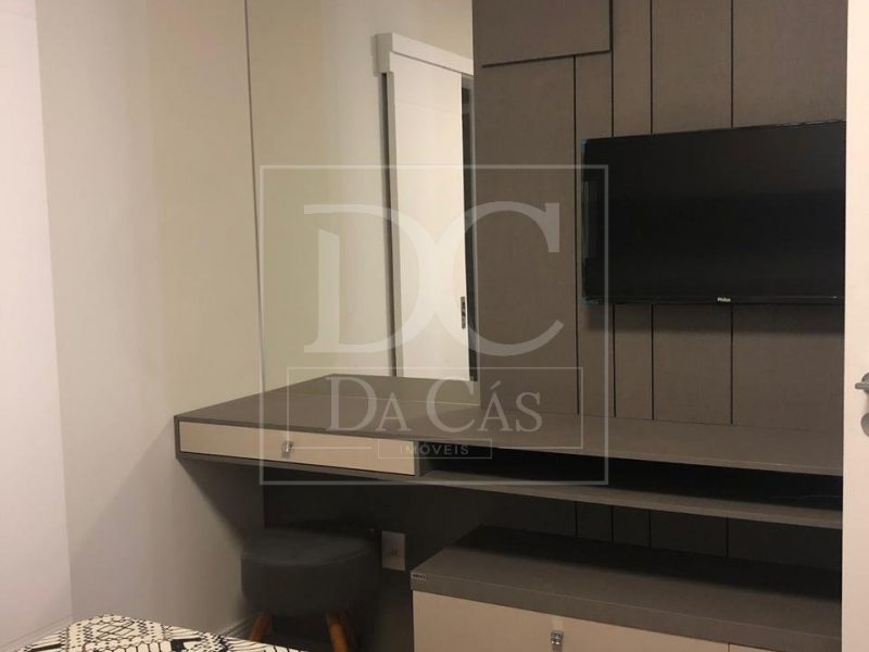 Apartamento à venda com 77m², 1 dormitório, 1 suíte, 1 vaga no bairro Independência em Porto Alegre