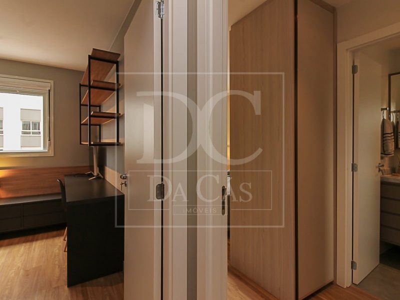 Apartamento à venda com 90m², 3 dormitórios, 1 suíte, 2 vagas no bairro Petrópolis em Porto Alegre