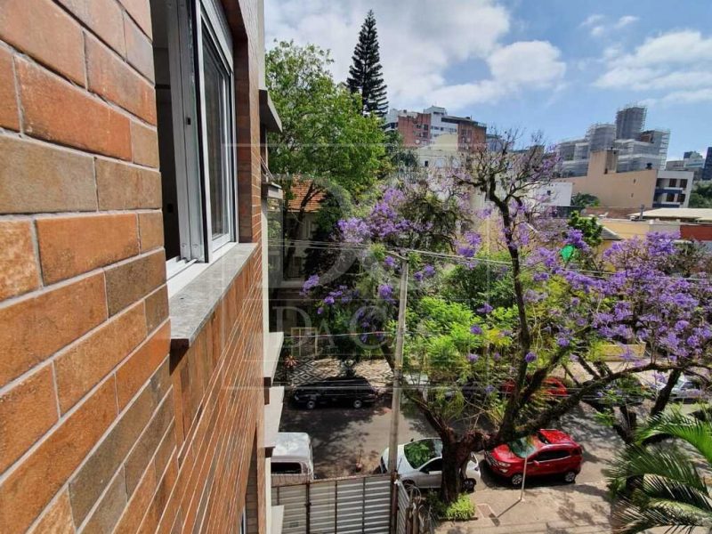 Apartamento à venda com 78m², 2 dormitórios, 2 suítes, 2 vagas no bairro Bela Vista em Porto Alegre