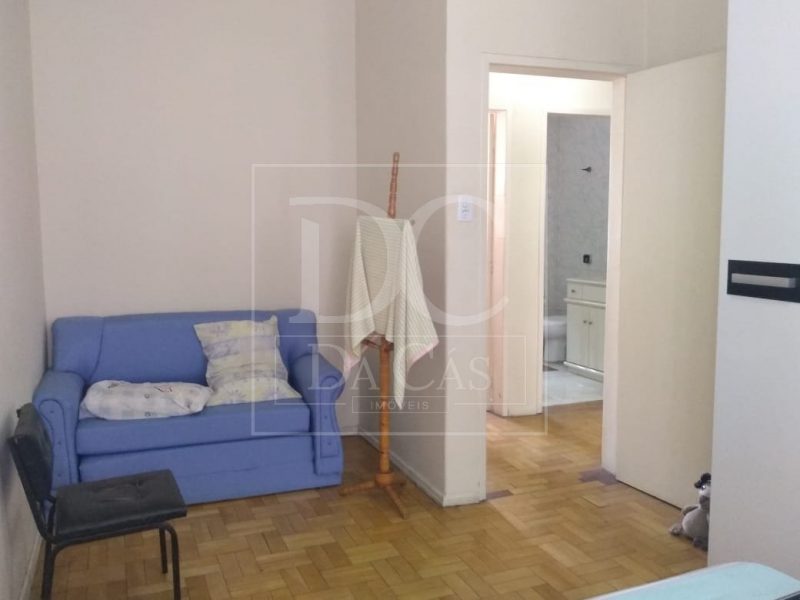 Apartamento à venda com 69m², 2 dormitórios no bairro Rio Branco em Porto Alegre