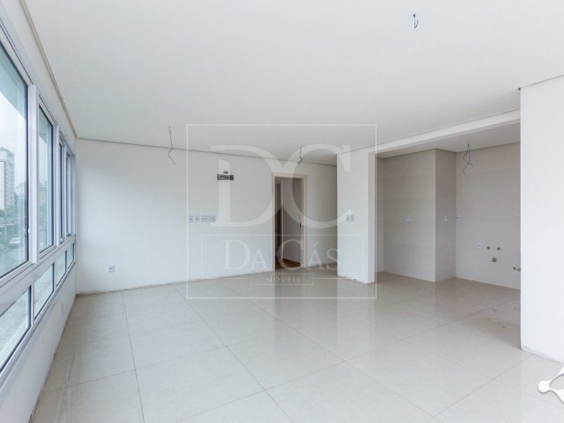 Apartamento à venda com 97m², 2 dormitórios, 1 suíte, 2 vagas no bairro Passo da Areia em Porto Alegre