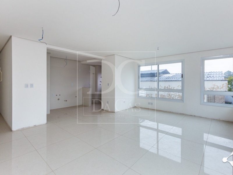 Apartamento à venda com 97m², 2 dormitórios, 1 suíte, 2 vagas no bairro Passo da Areia em Porto Alegre