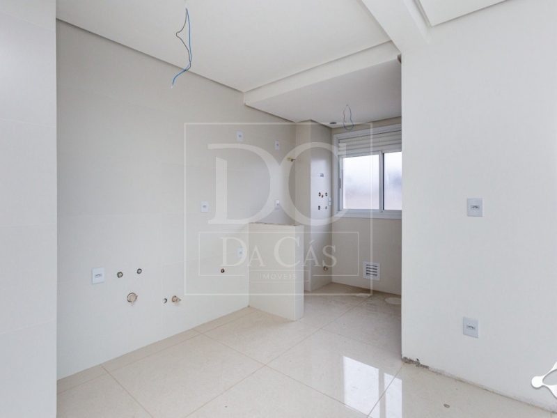 Apartamento à venda com 97m², 2 dormitórios, 1 suíte, 2 vagas no bairro Passo da Areia em Porto Alegre