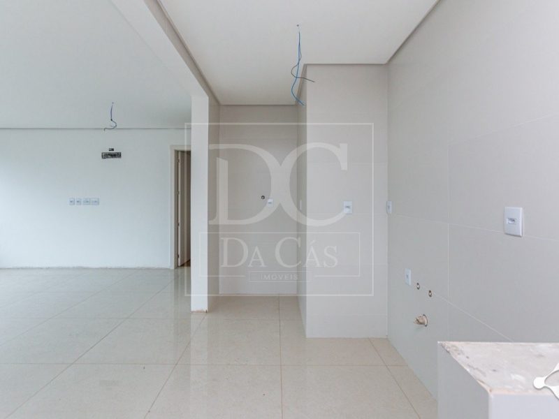 Apartamento à venda com 97m², 2 dormitórios, 1 suíte, 2 vagas no bairro Passo da Areia em Porto Alegre