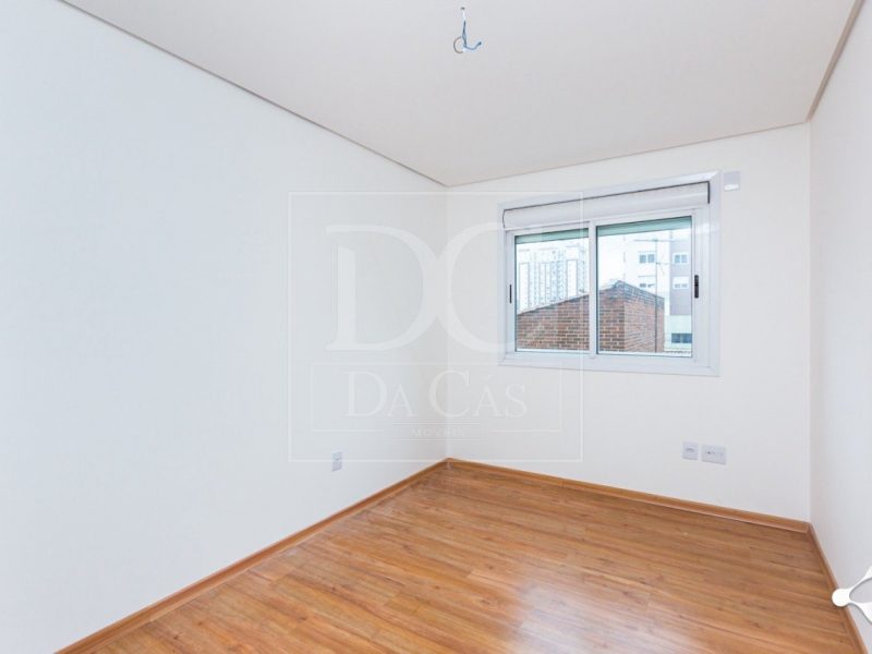 Apartamento à venda com 97m², 2 dormitórios, 1 suíte, 2 vagas no bairro Passo da Areia em Porto Alegre