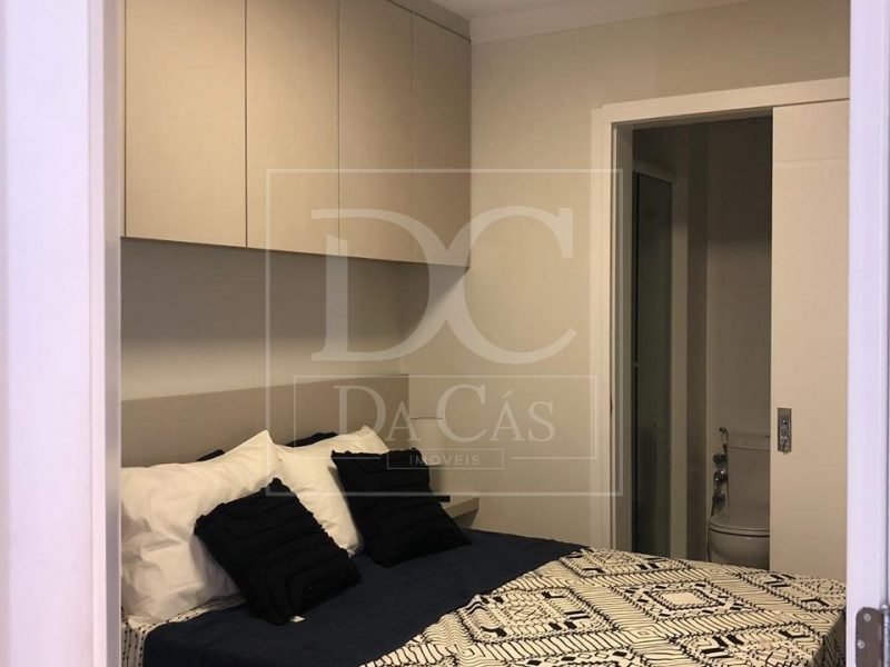 Apartamento à venda com 45m², 1 dormitório, 1 suíte no bairro Independência em Porto Alegre