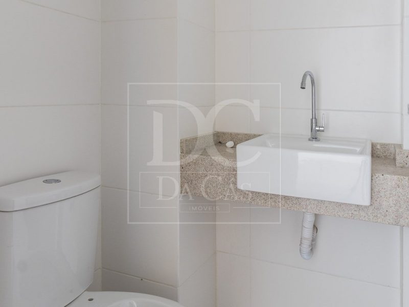 Apartamento à venda com 111m², 2 dormitórios, 2 suítes, 2 vagas no bairro Mont Serrat em Porto Alegre