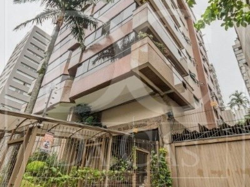 Cobertura à venda com 283m², 3 dormitórios, 1 suíte, 2 vagas no bairro Bela Vista em Porto Alegre